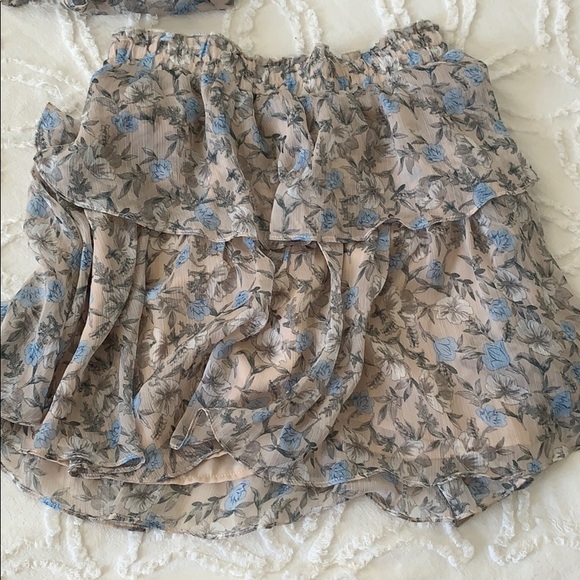 VICI floral set - Picture 3 of 6